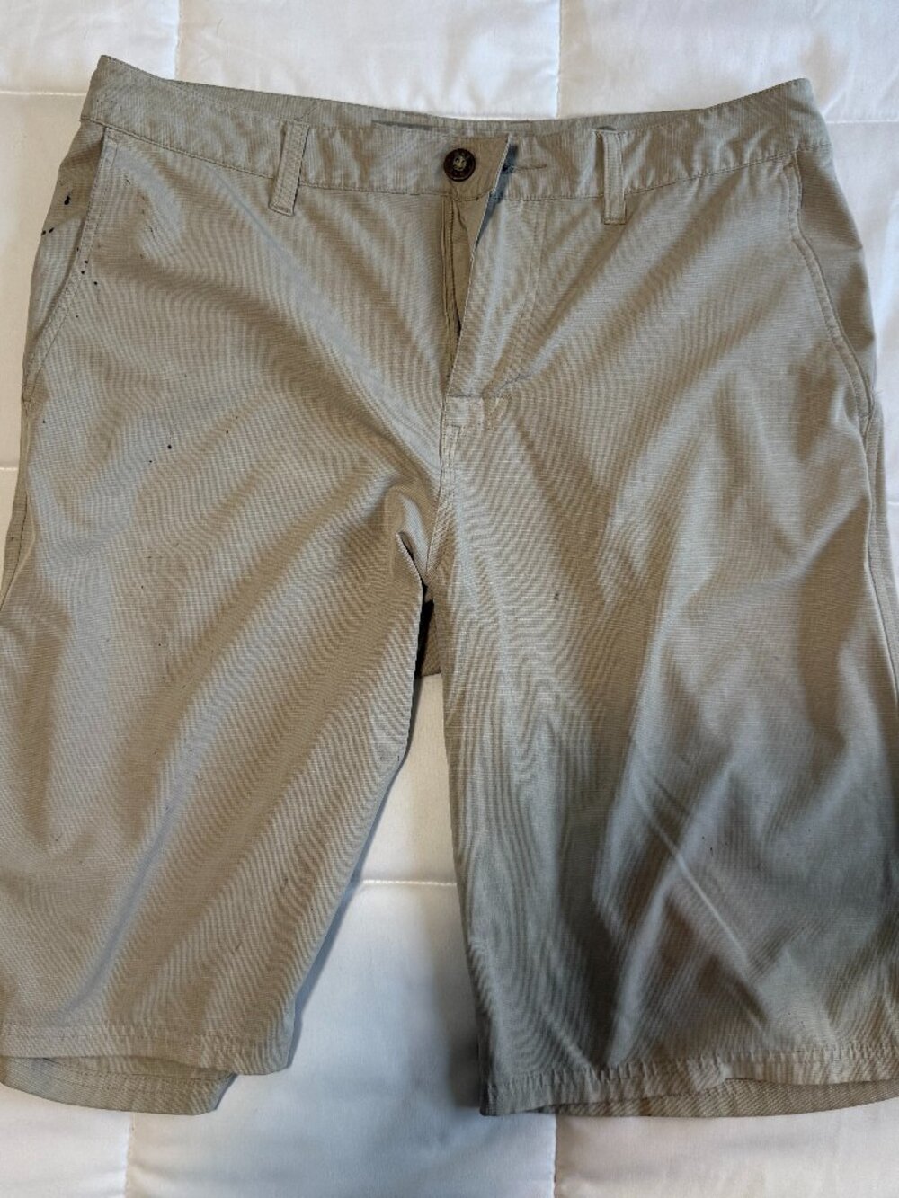 Men's BKE Buckle - Athletic Fit Hybrid Shorts - Size 32 (KHAKI - INK STAINS)